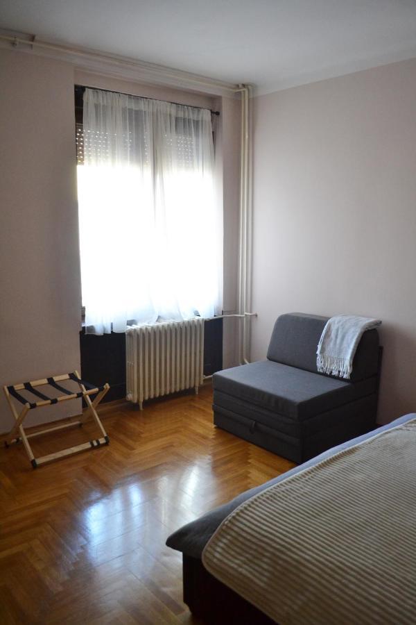 Nicola'S Daire Novi Sad Dış mekan fotoğraf